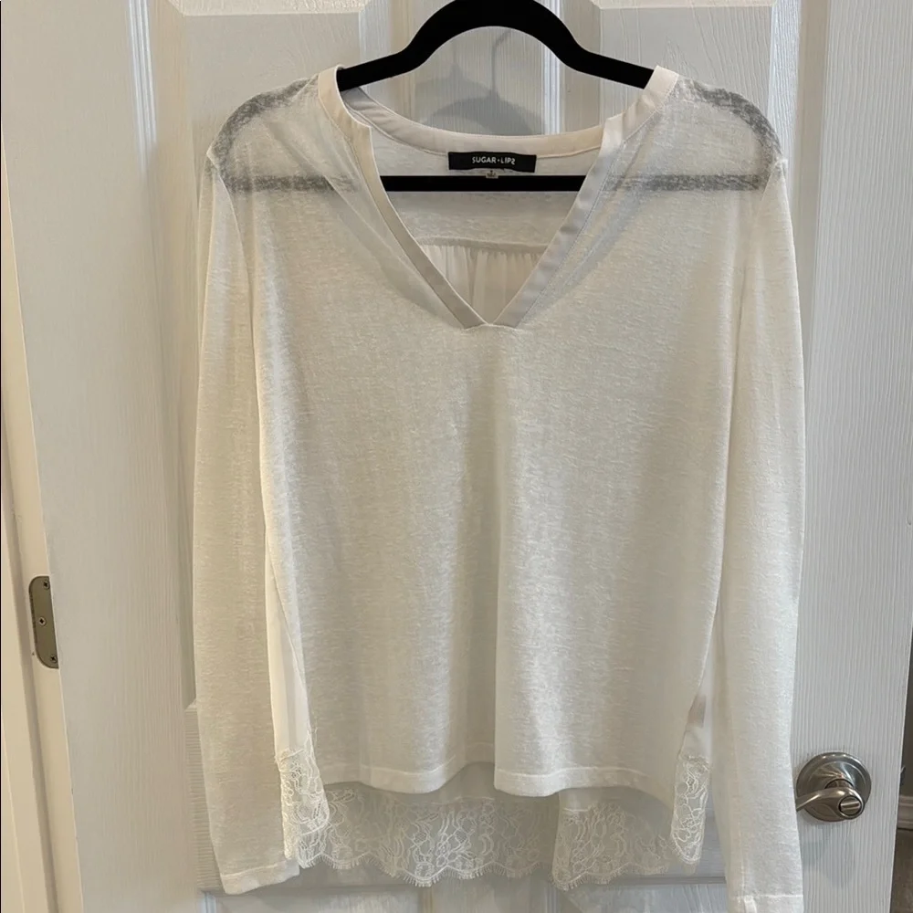 Vici—Sugarlips White V-Neck Relaxed Blouse